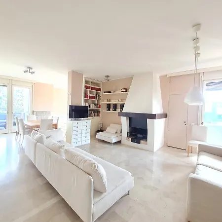 Apartment Ottoboni Charme With Terrace Milan